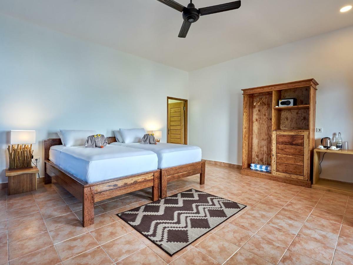 Vienna Beach Resort Amed Extérieur photo